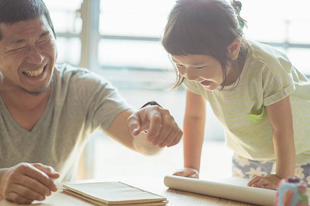 子どもの言葉の成長を安心して見守る親子