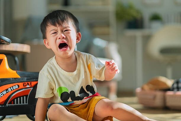 子どもを温かく見守るイメージ