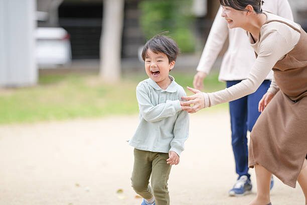 言葉を引き出す関わりを実践する親子